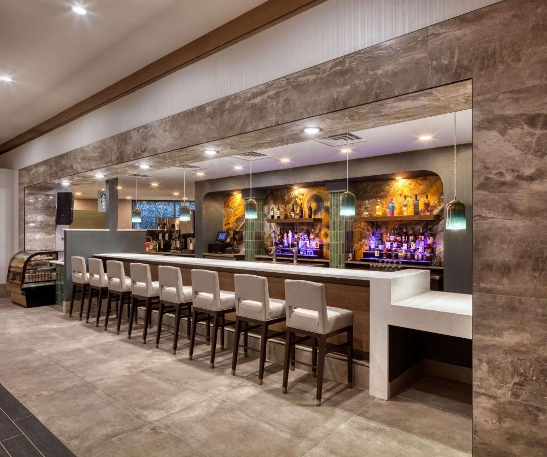 Doubletree By Hilton Tulsa At Warren Place Exterior photo